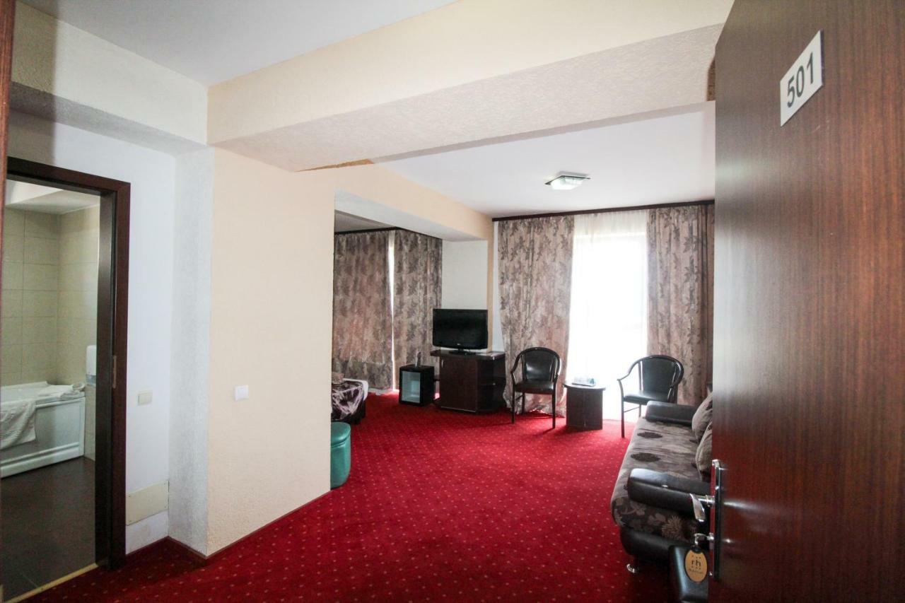 Hotel Razvan Bucareste Exterior foto